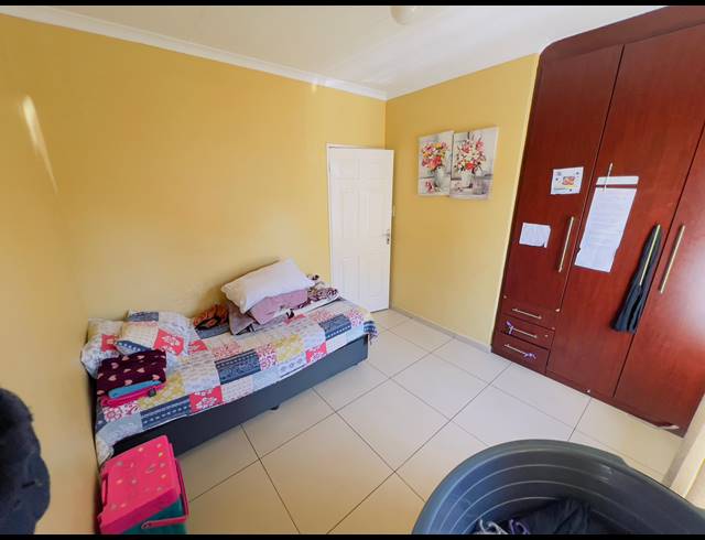 4 BEDROOM HOUSE FOR SALE IN SONHEUWEL EXT 1